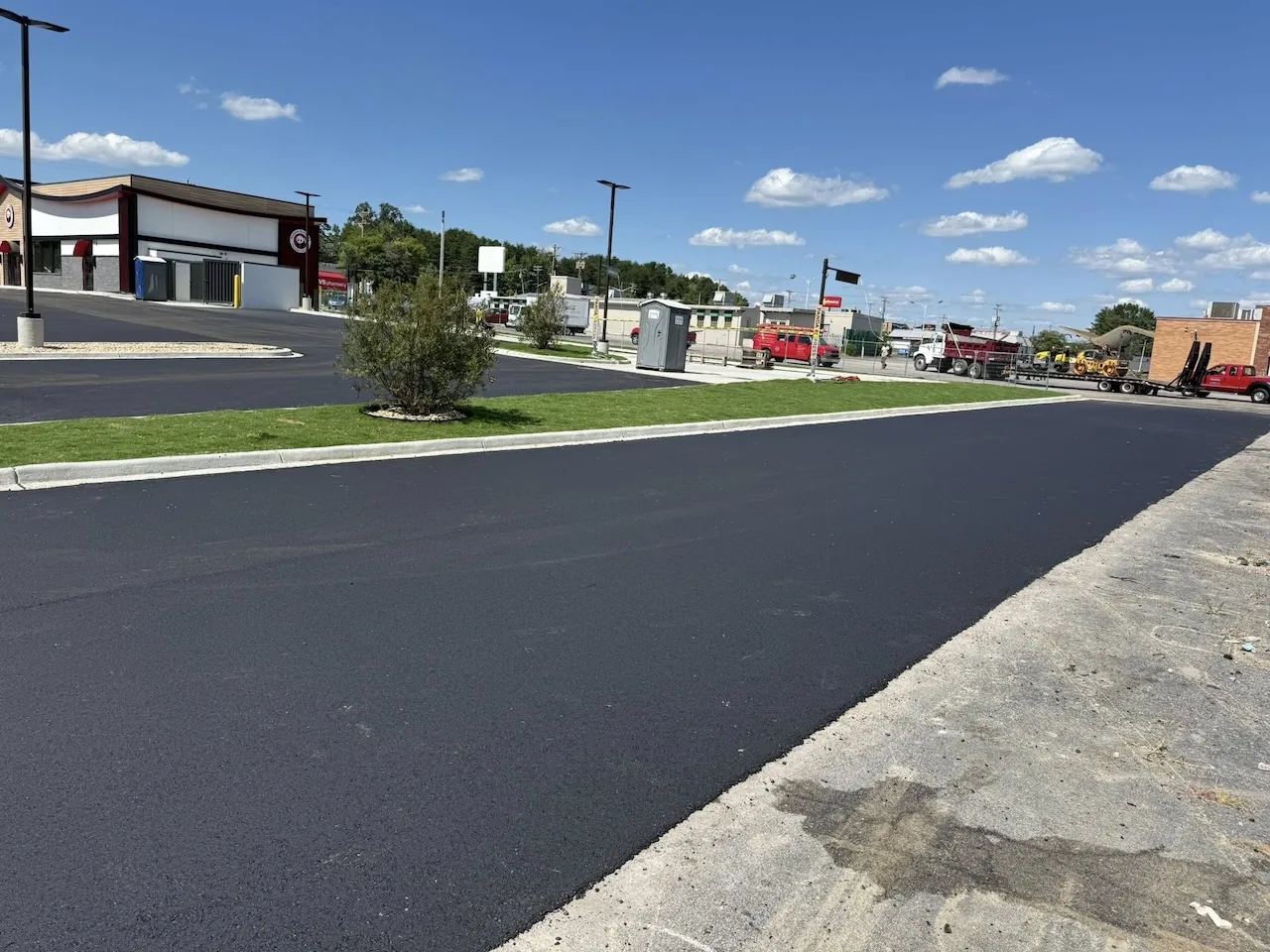Cost-Effective Approaches for Asphalt Paving Retail Shopping Centers — E Wells Paving resource